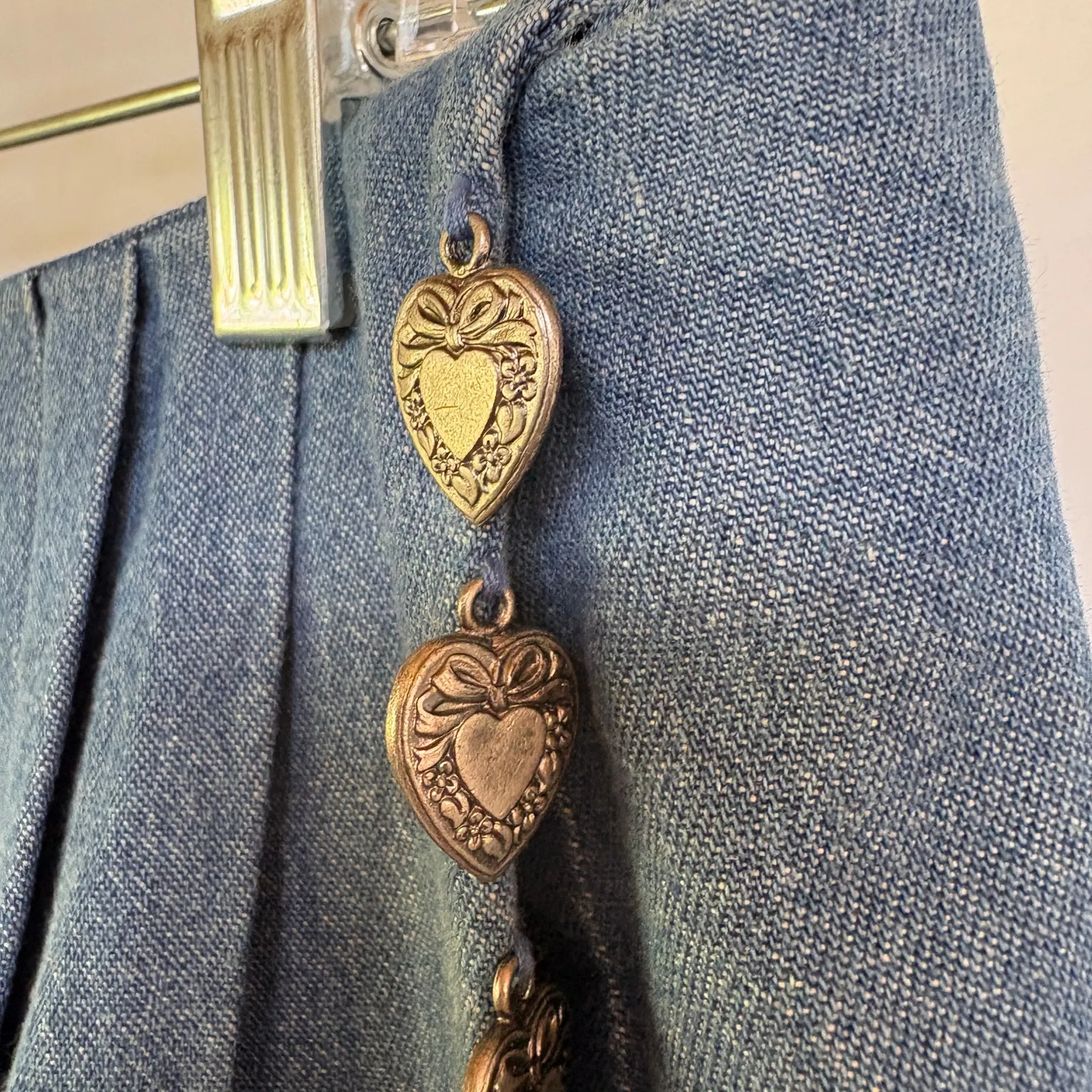 Vintage 90s Denim Mini Wrap Skirt Coastal Cowgirl Silver Heart Charms Size 14 Blue - Image 4