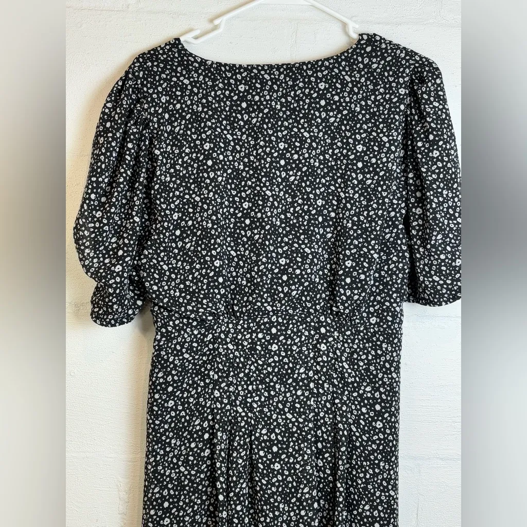 Entro Woman’s Black and White Abstract Floral Bohemian Boho Mini Dress Sz Large - Image 7