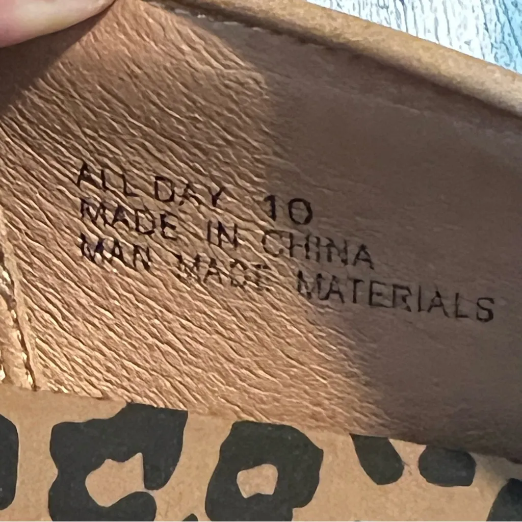 Corkys Footwear Women's All Day Velvet Clogs Camel Cork Platform Size 10M Tan - Image 9