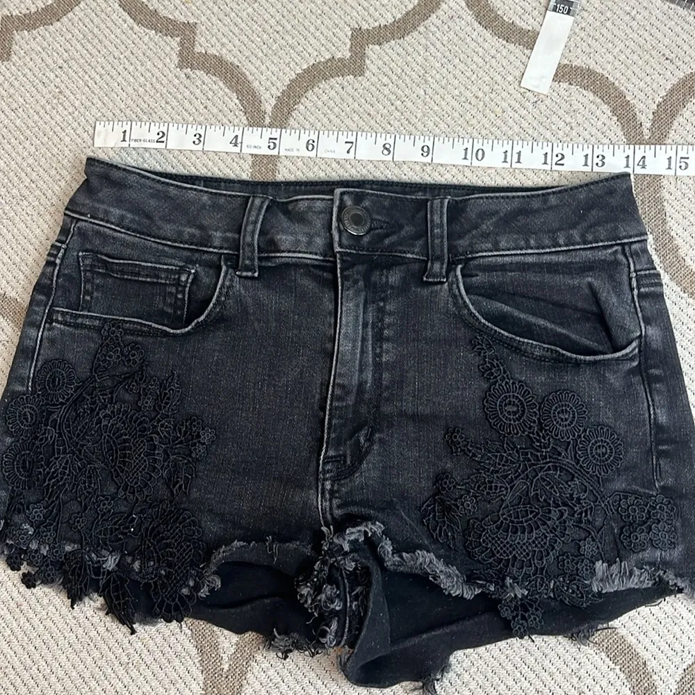 American Eagle Outfitters super stretch hi-rise shortie appliqué jean shorts - Image 12