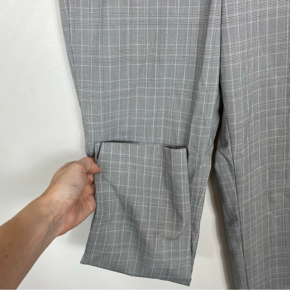Zara Basic Gray and White Plaid Tapered Leg Trousers - Image 5
