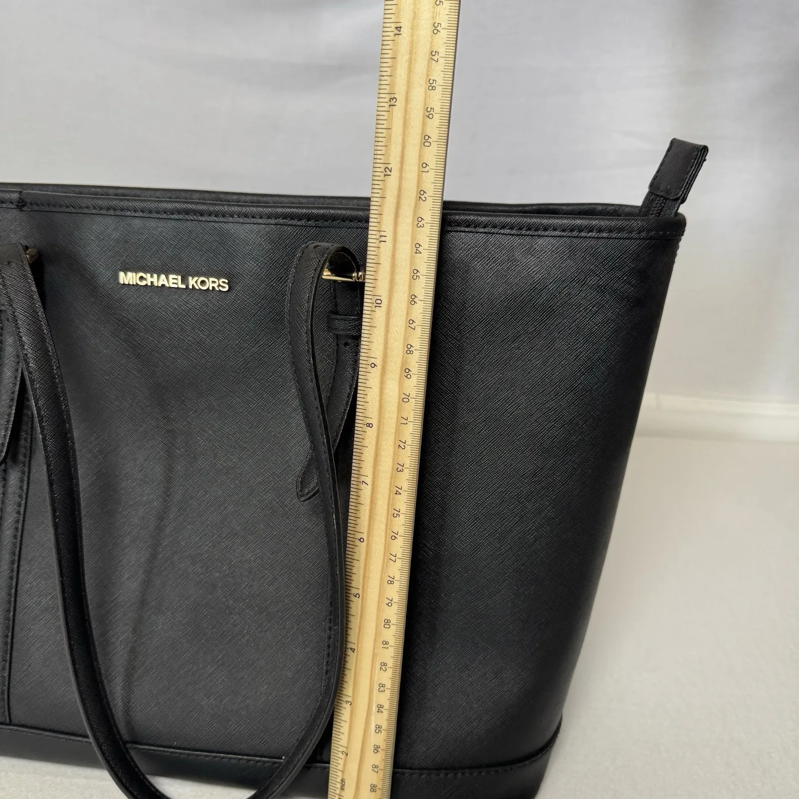 Michael Kors Jet Set Travel Saffiano Leather Top Zip Shoulder Tote - Black - Image 6