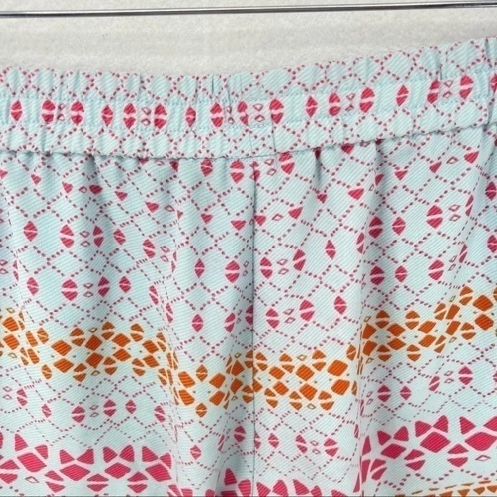 BcbgMaxAzria Isacc Aqua Mist Printed Pull On Short‎ - Image 2