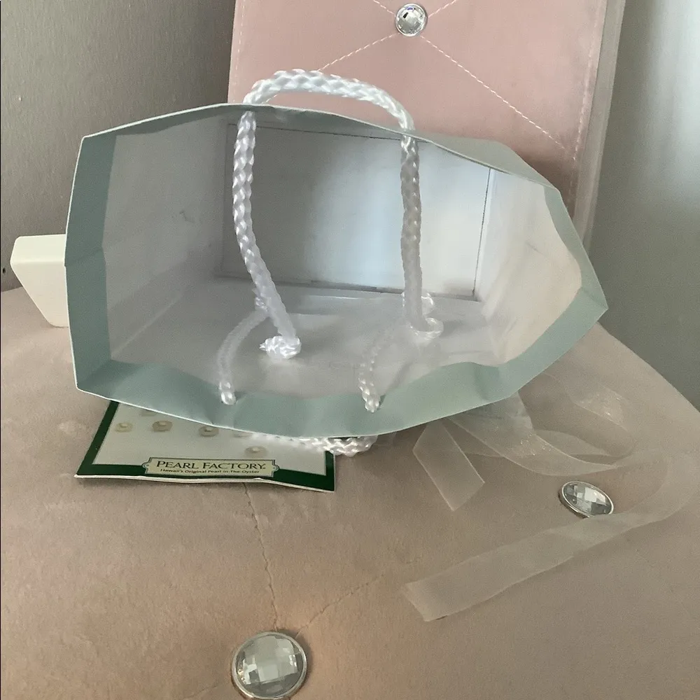 Pearl Factory Packaging Multiple - Image 7