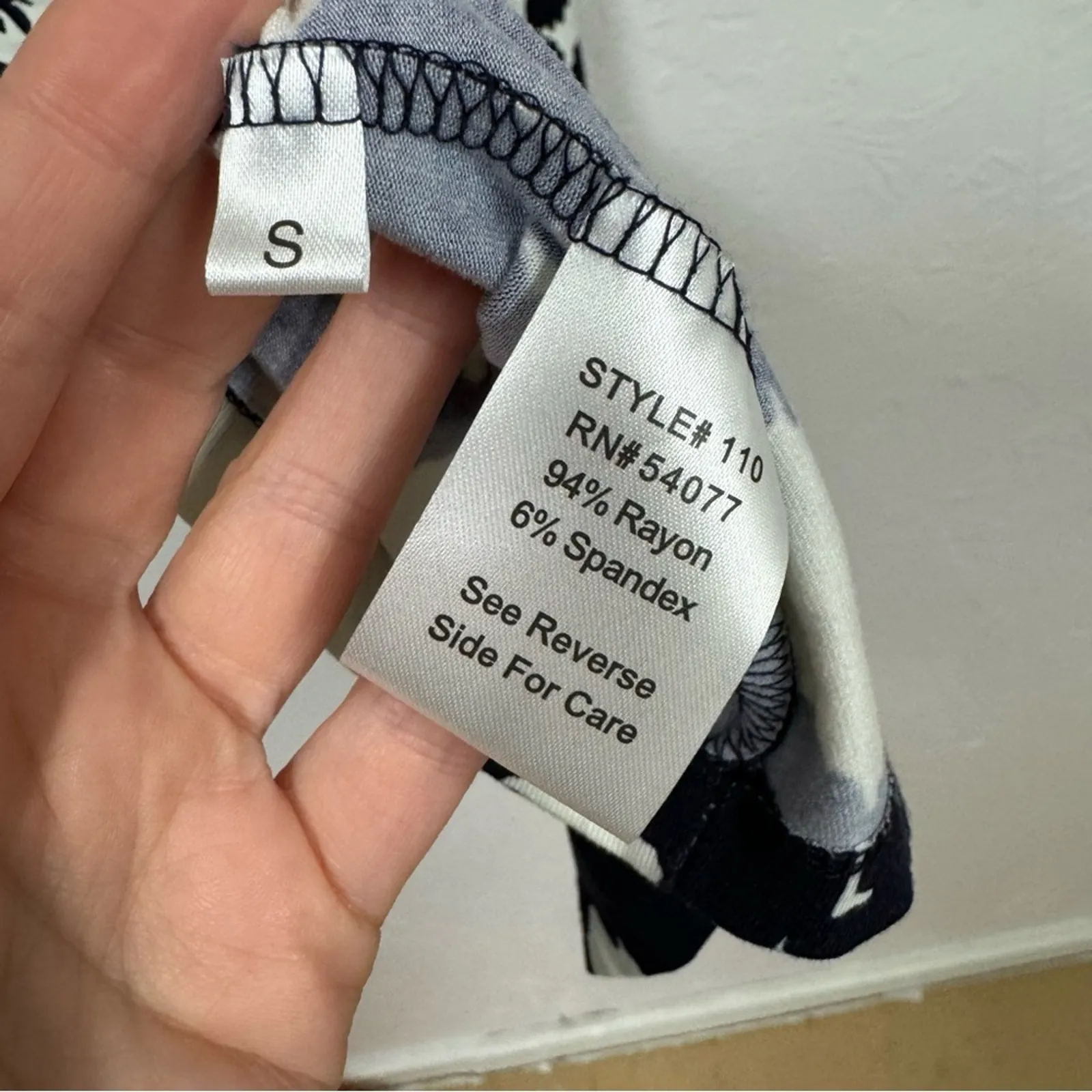 Cabi Navy Blue & White 3/4 Sleeve Jersey Knit Casual Dress Womens S  Scoop Neck - Image 10