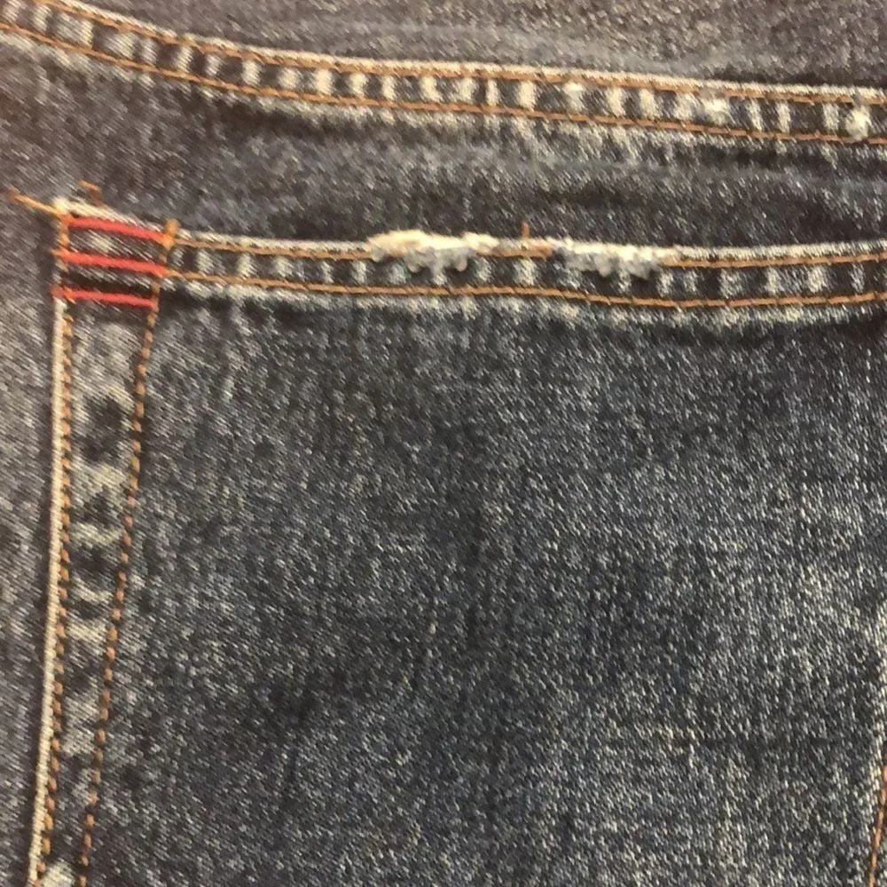 𝅺bdg distressed Tomgirl shorts size 28. - Image 6