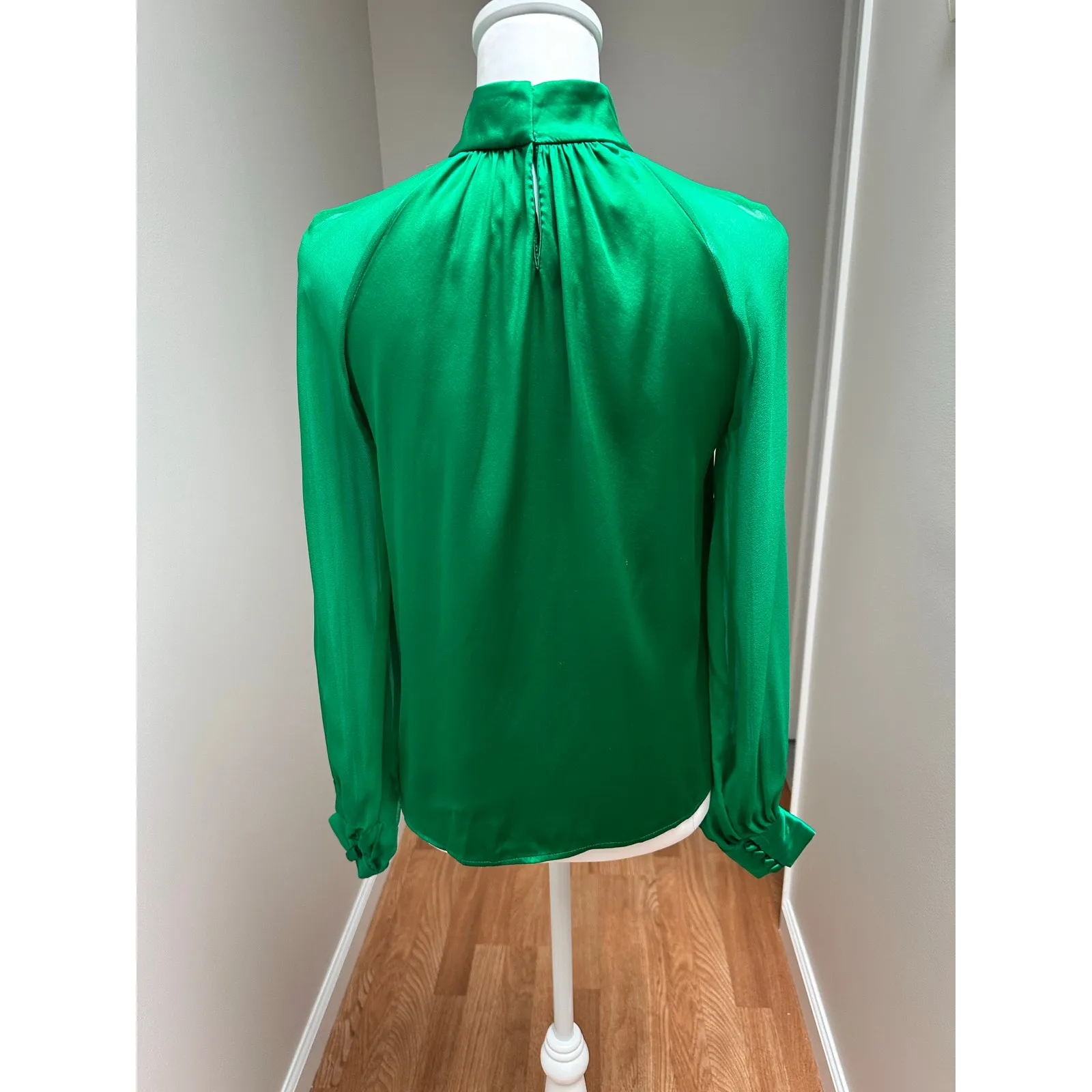 Generation Love Bethany Blouse Kelly Green size Small - Image 6