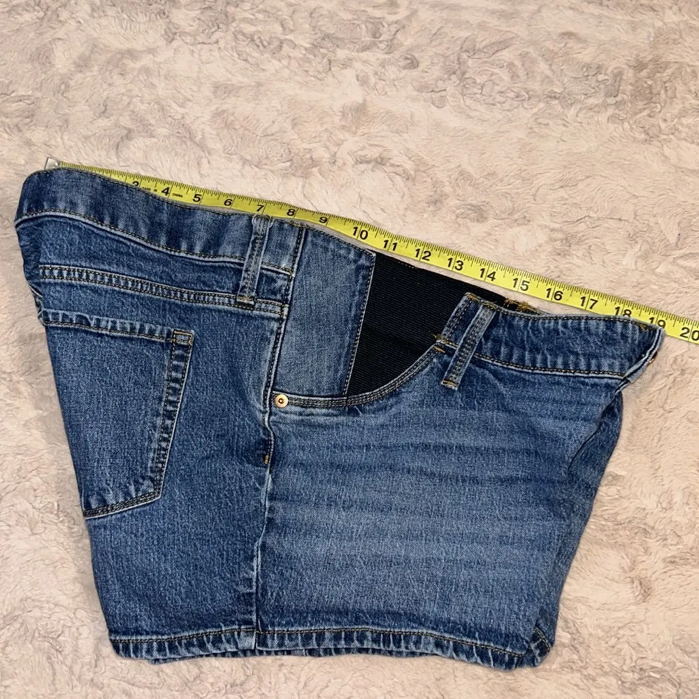 Isabel Maternity shorts in size 12 - Image 12