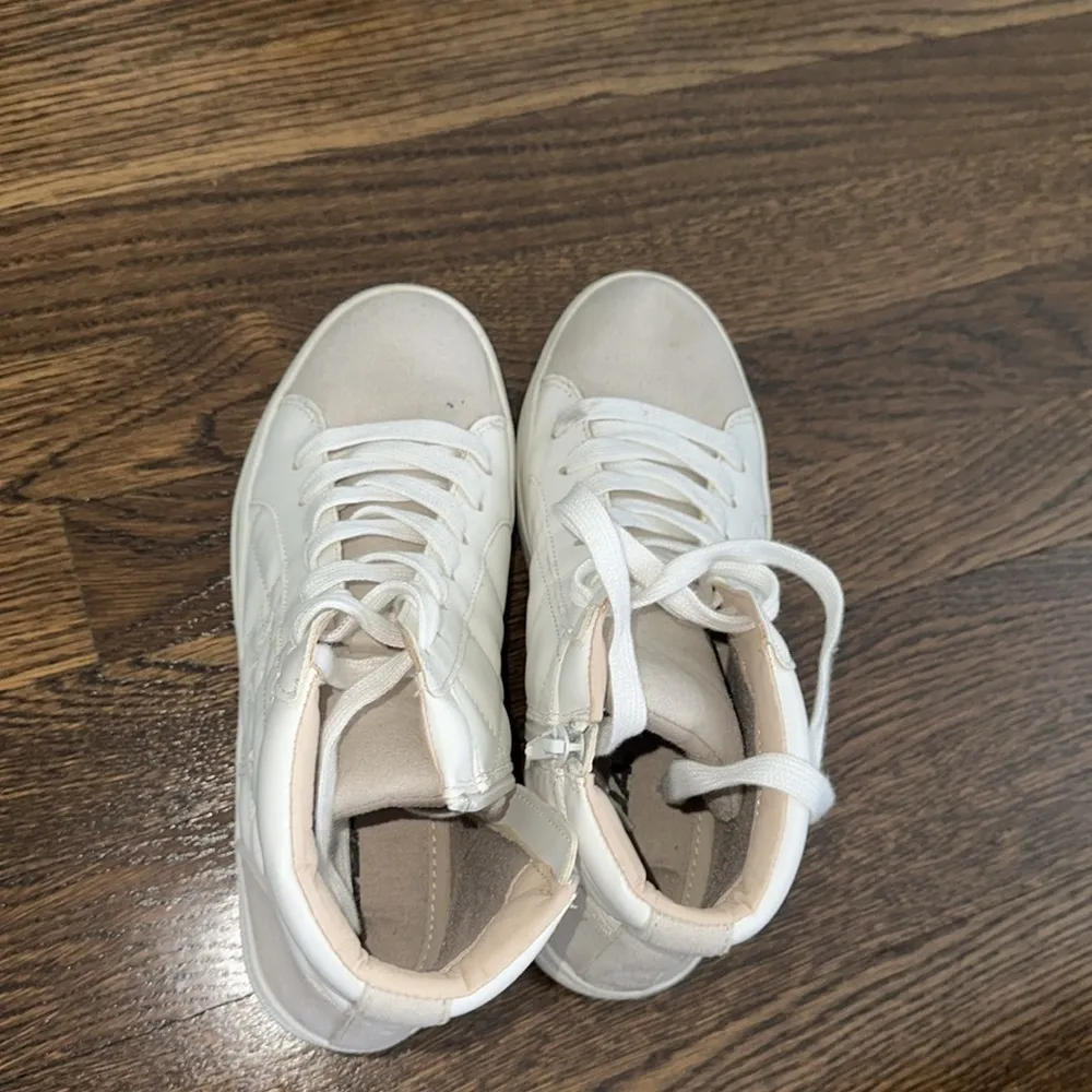 White/Beige shoes (size 6.5) - Image 6
