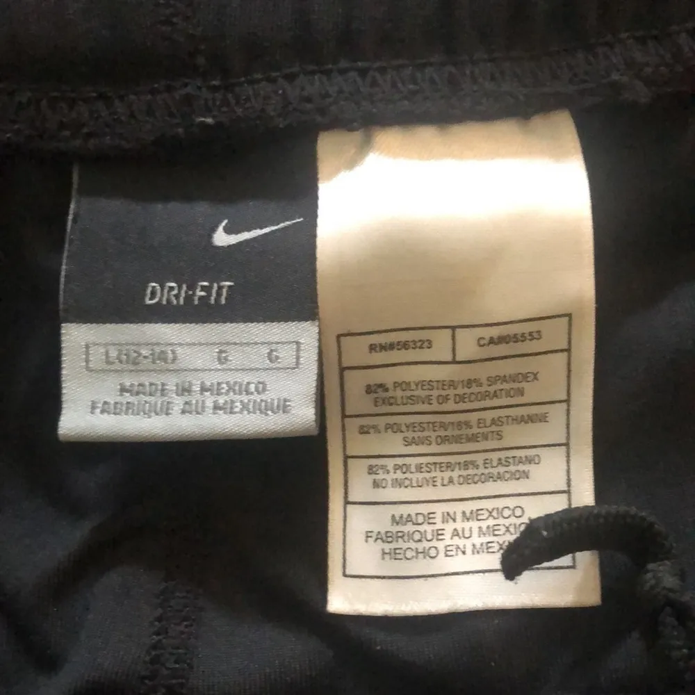 Women's Nike Dri Fit Running Pant Size L (12-14) Black Zip Back Pocket Outdoors - Image 5