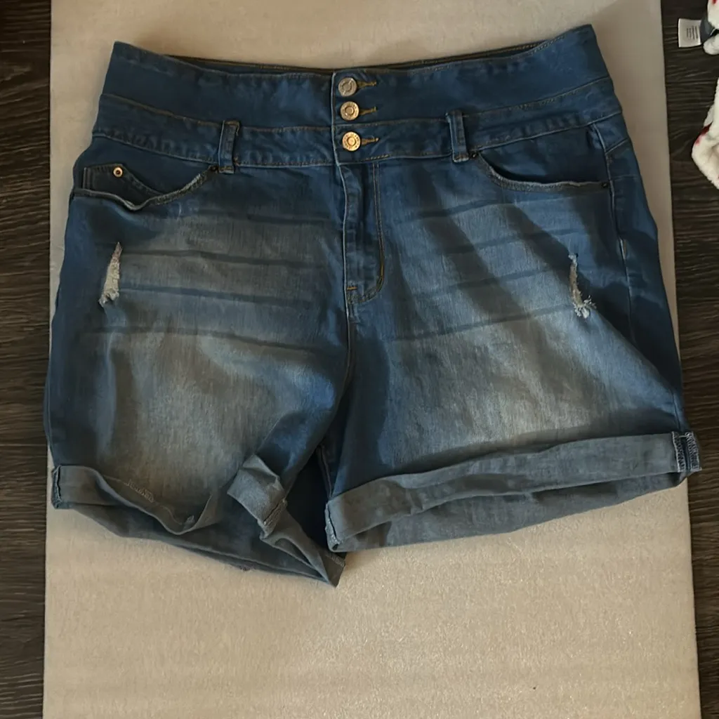 YMI Curvy Fit Blue Denim Short Plus Size 19/34 Costal Cowgirl Festival Y2K Retro - Image 3
