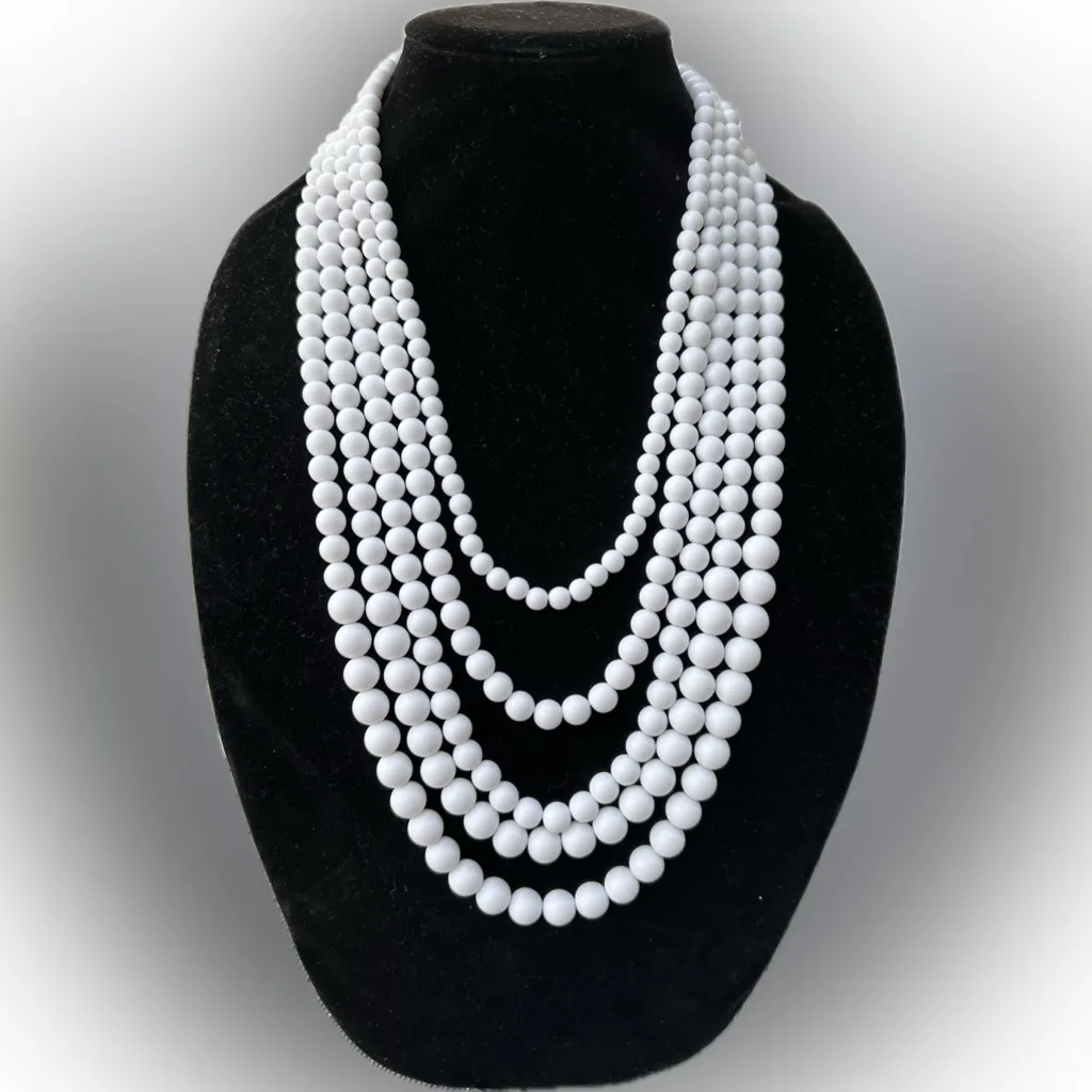 Gloria Vanderbilt Elegant White Beaded pearls Necklace 32” 5 layered lightweight - Image 2