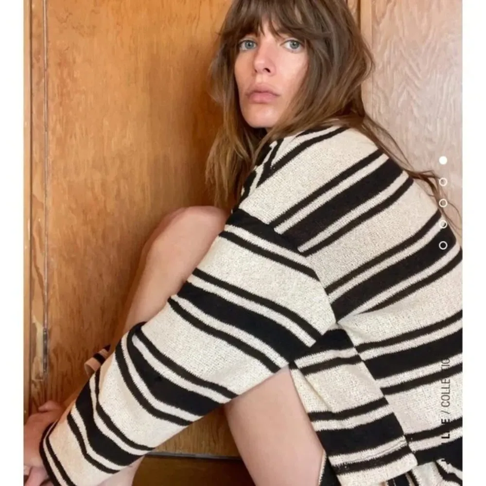 ZARA Black Ivory Striped Cropped Rustic Sweater - Image 3
