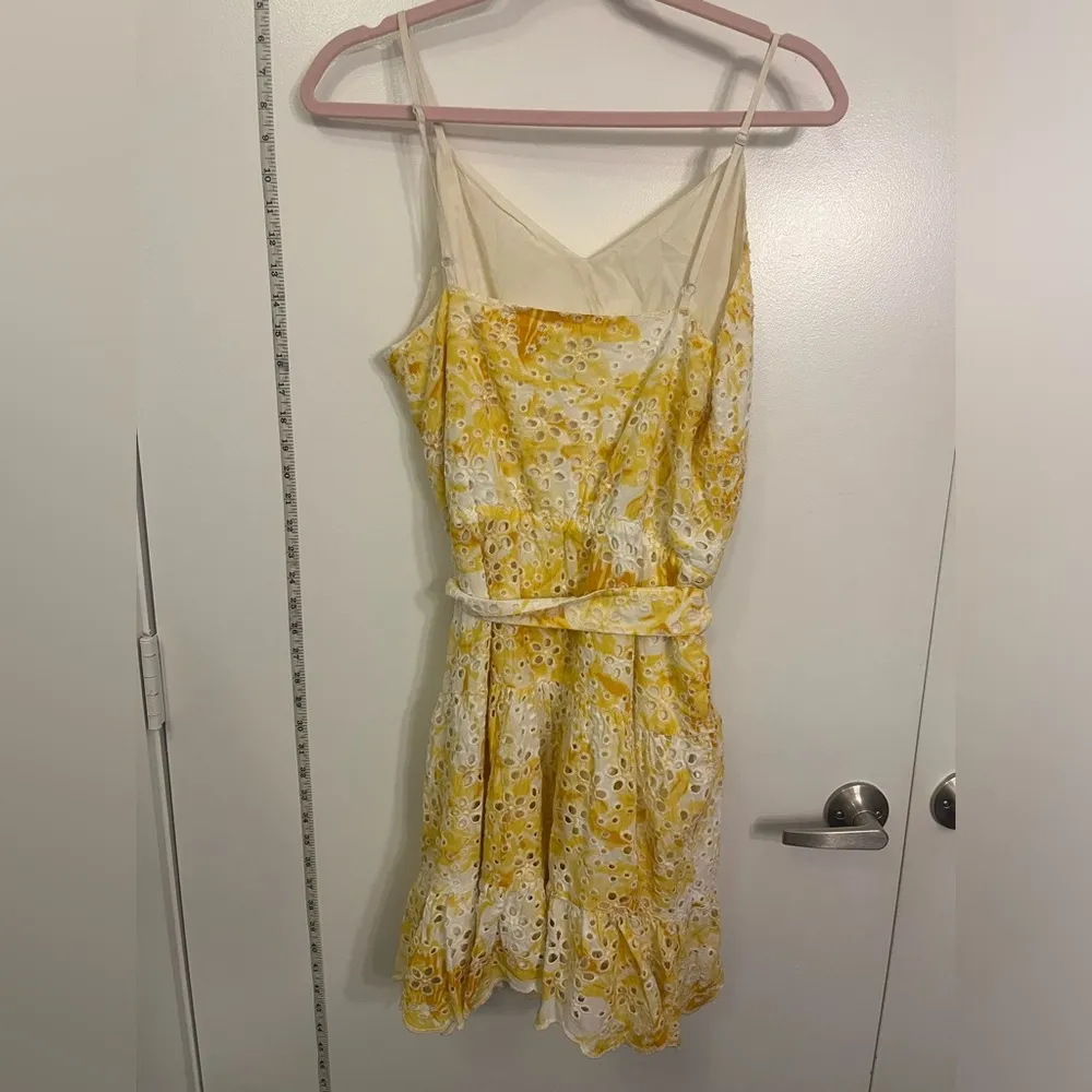 EXPRESS Printed Eyelet V-Neck Tie Waist Tiered Trapeze Dress - Image 5