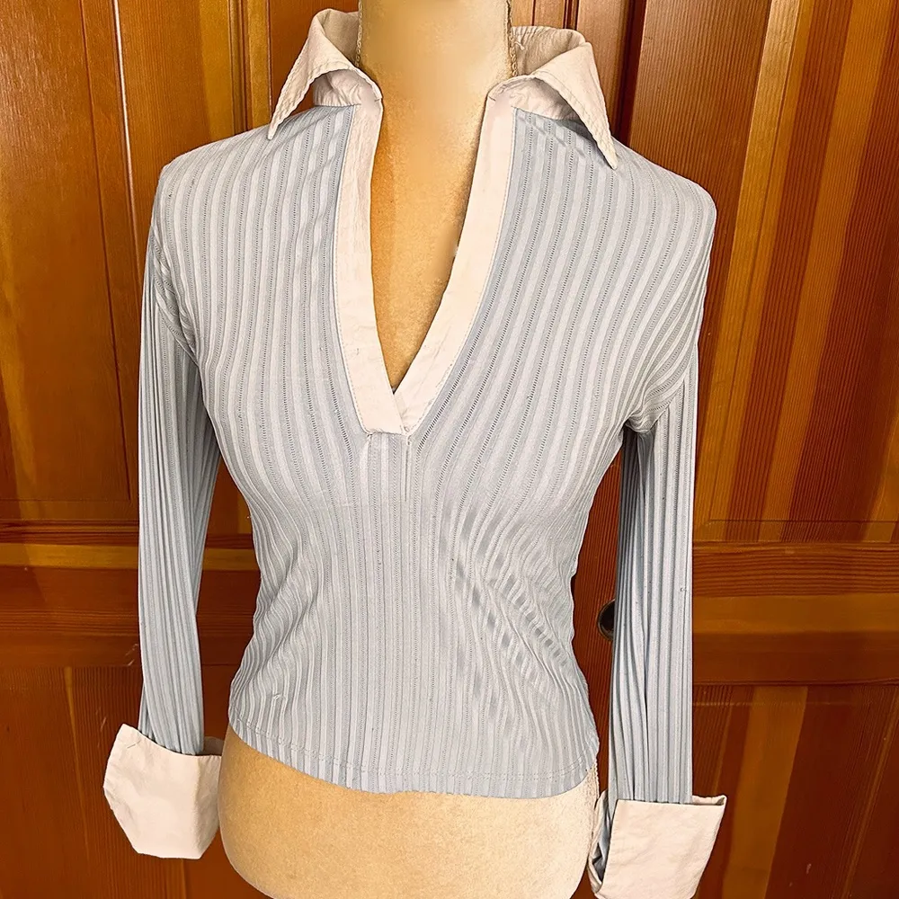 Y2K 1990’s Vintage Blue Cuffed and Collar Shirt. - Image 8