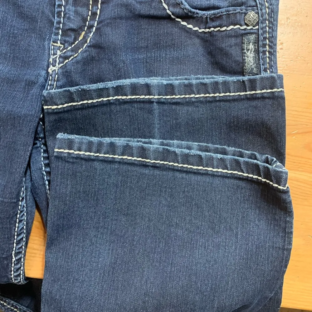 EUC Silver Frances 18” Bootcut Jeans Size 25/33 - Image 9