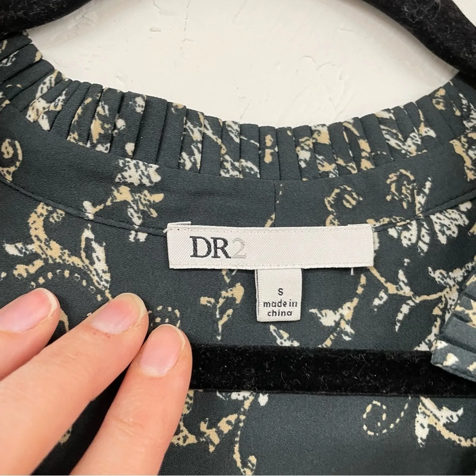 Daniel Rainn DR2 Green Floral Printed Boho Womens Long Sleeve Blouse Tie Neck S - Image 3