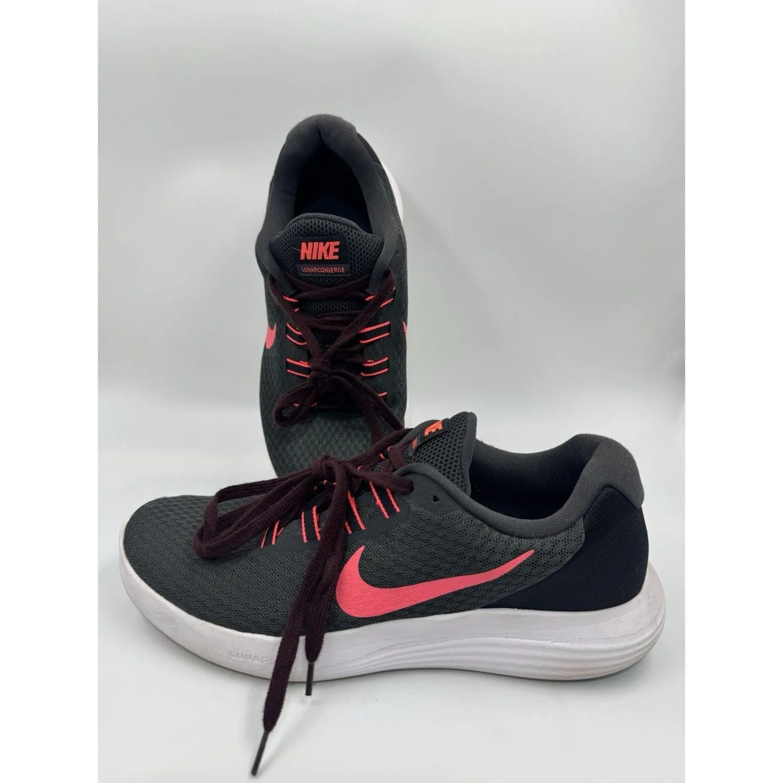 Nike Lunarconverge Sneaker Shoes Women’s Size 10 Gray/Pink 852469-002 - Image 2