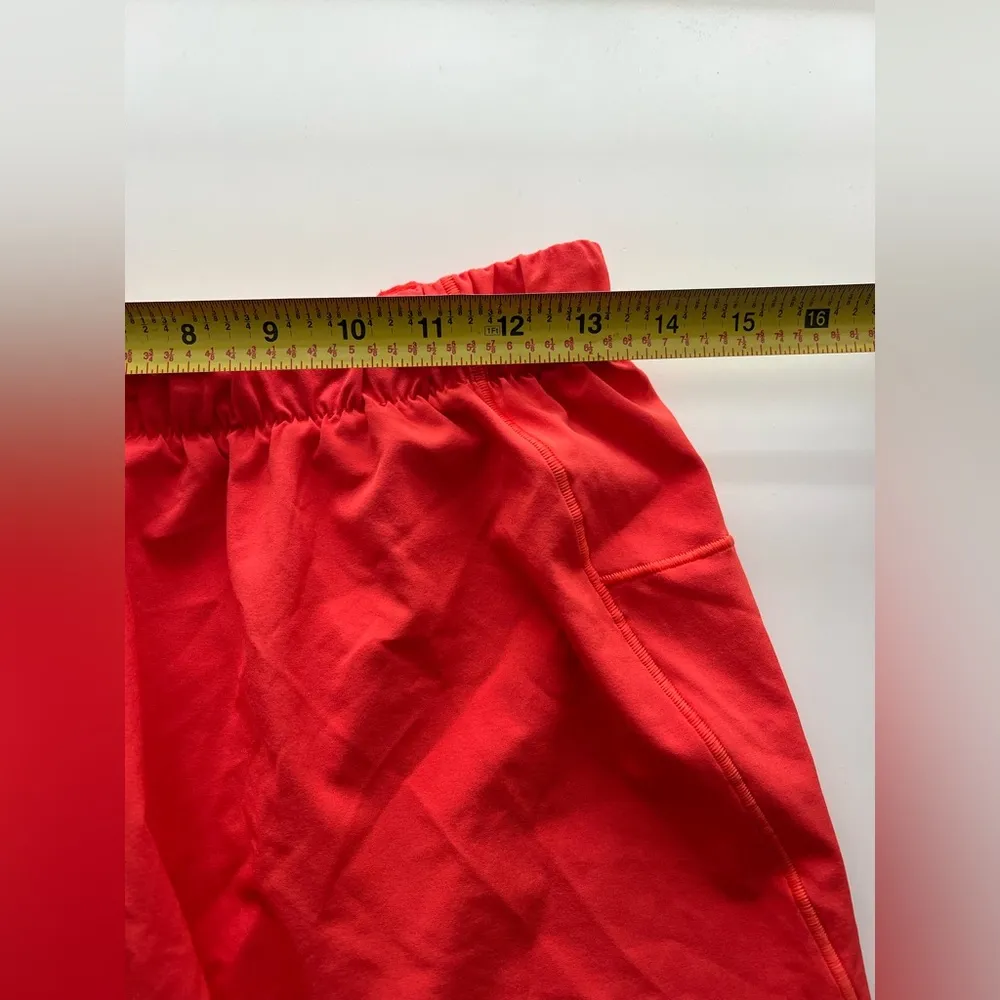 Gymshark shorts elastic waist orange - Image 4