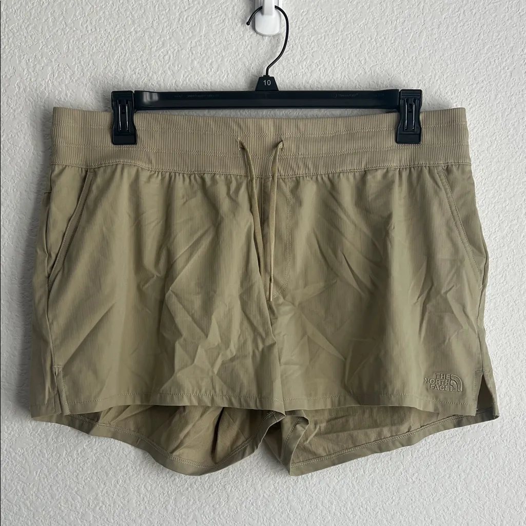 The North Face Women's Aphrodite Motion Shorts, Size XL, NEW - Image 4