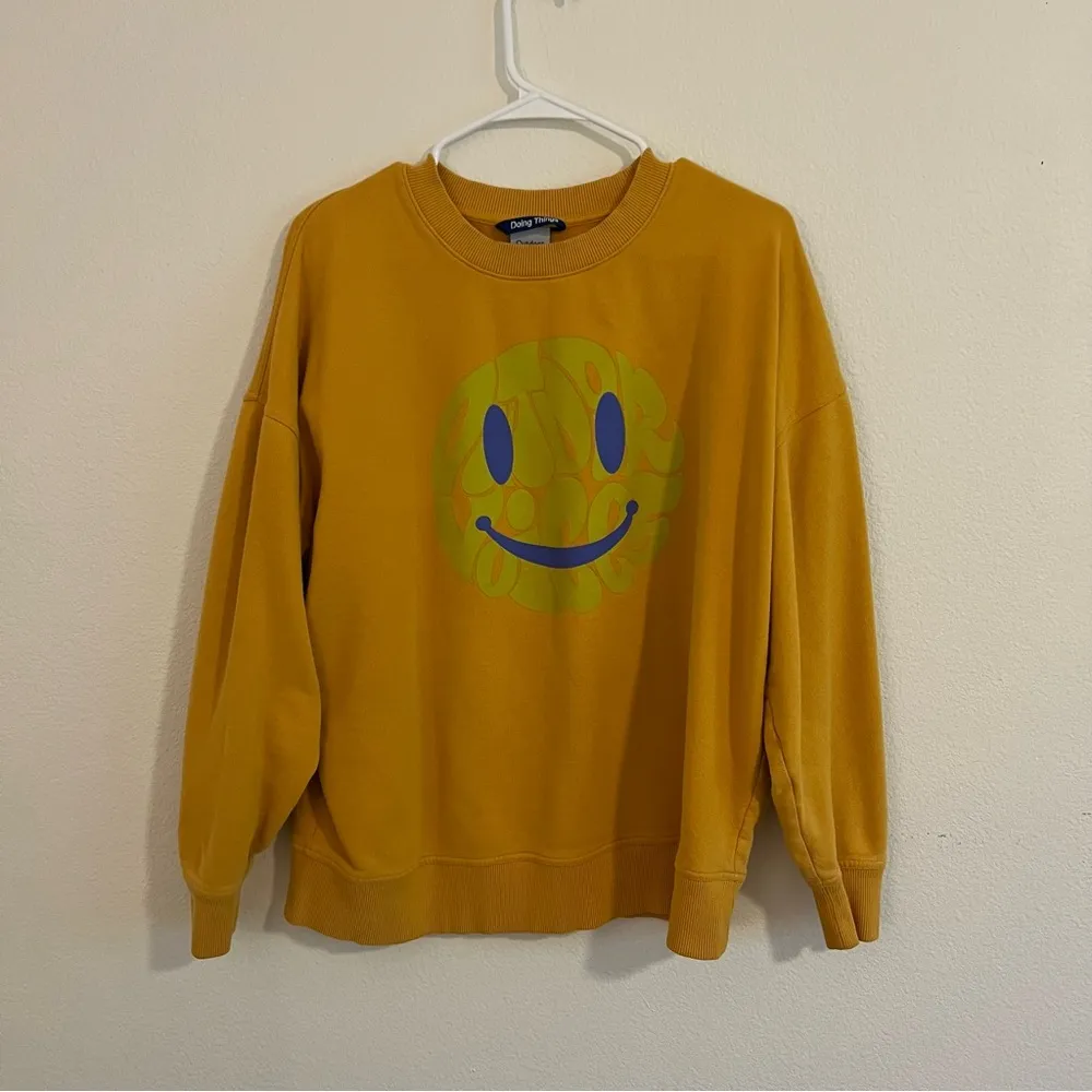 Outdoor Voices Rare Hiker’s Club Pickup Graphic Smiley Sweatshirt - Image 3