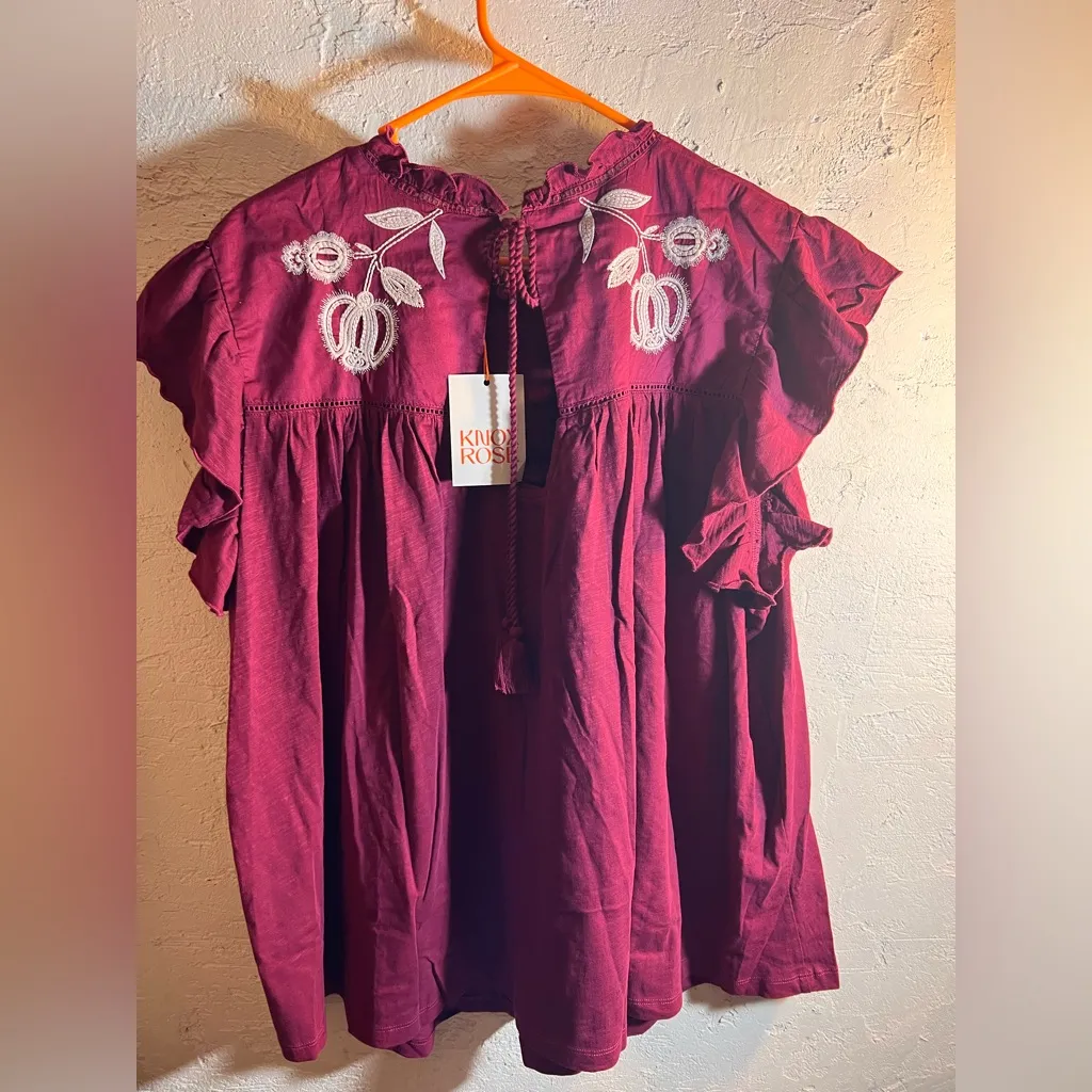 Knox Rose NWT Maroon Blouse with Cream Embroidery Plus 2X ruffle flutter sleeve - Image 8