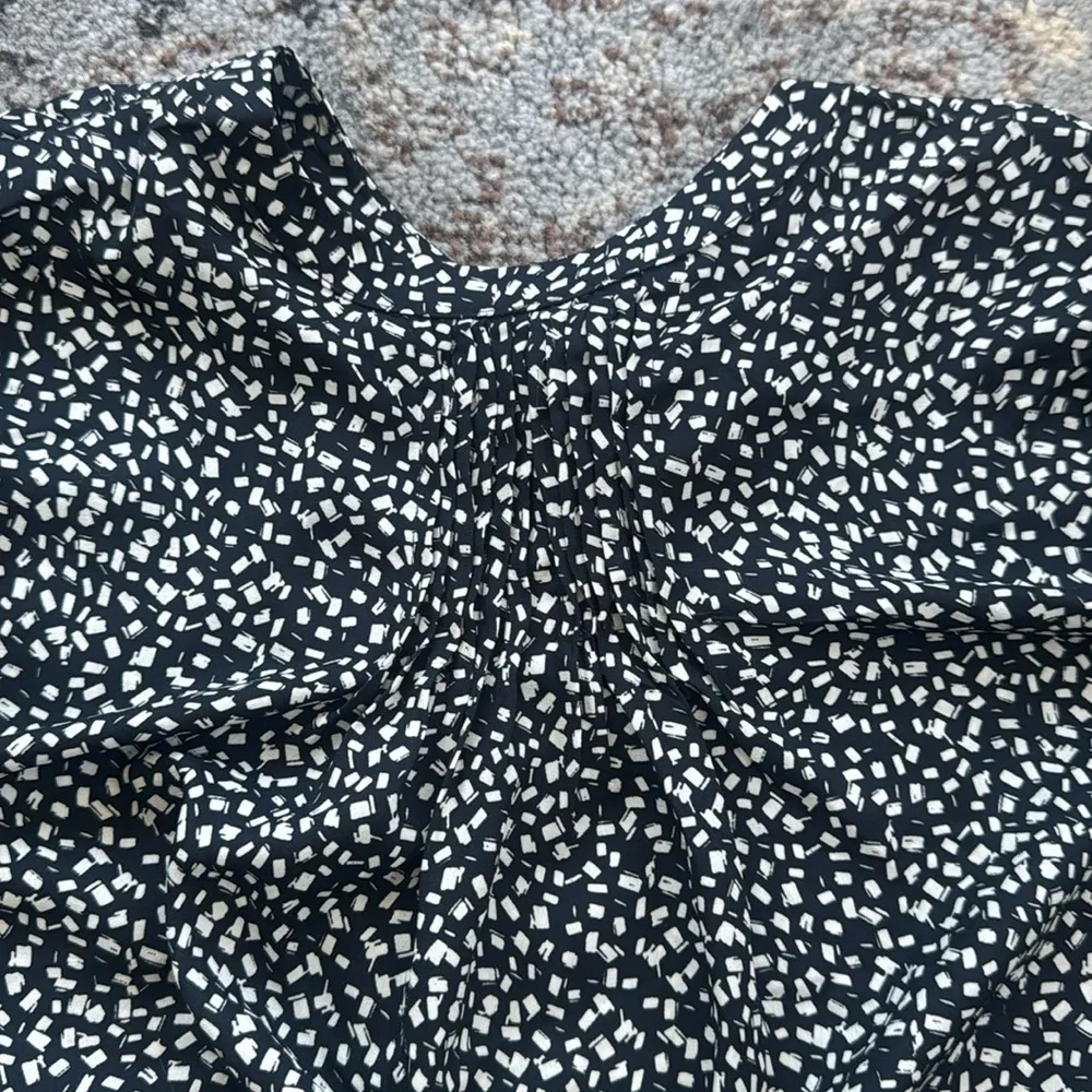 Jach’s Girlfriend 3/4 Sleeve Polka Fit Blouse Black White Medium - Image 4