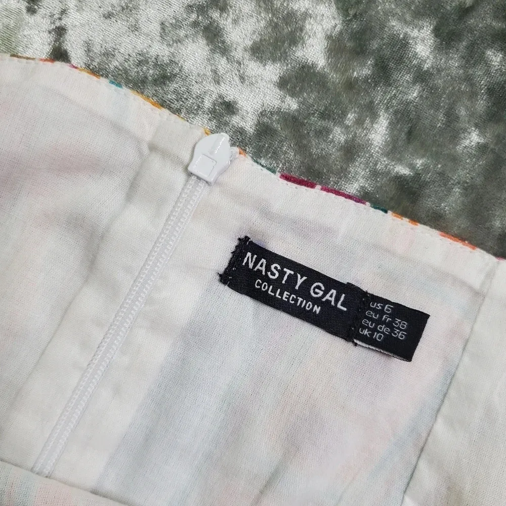 Nasty Gal Abstract Tile Mini Skirt - Image 4