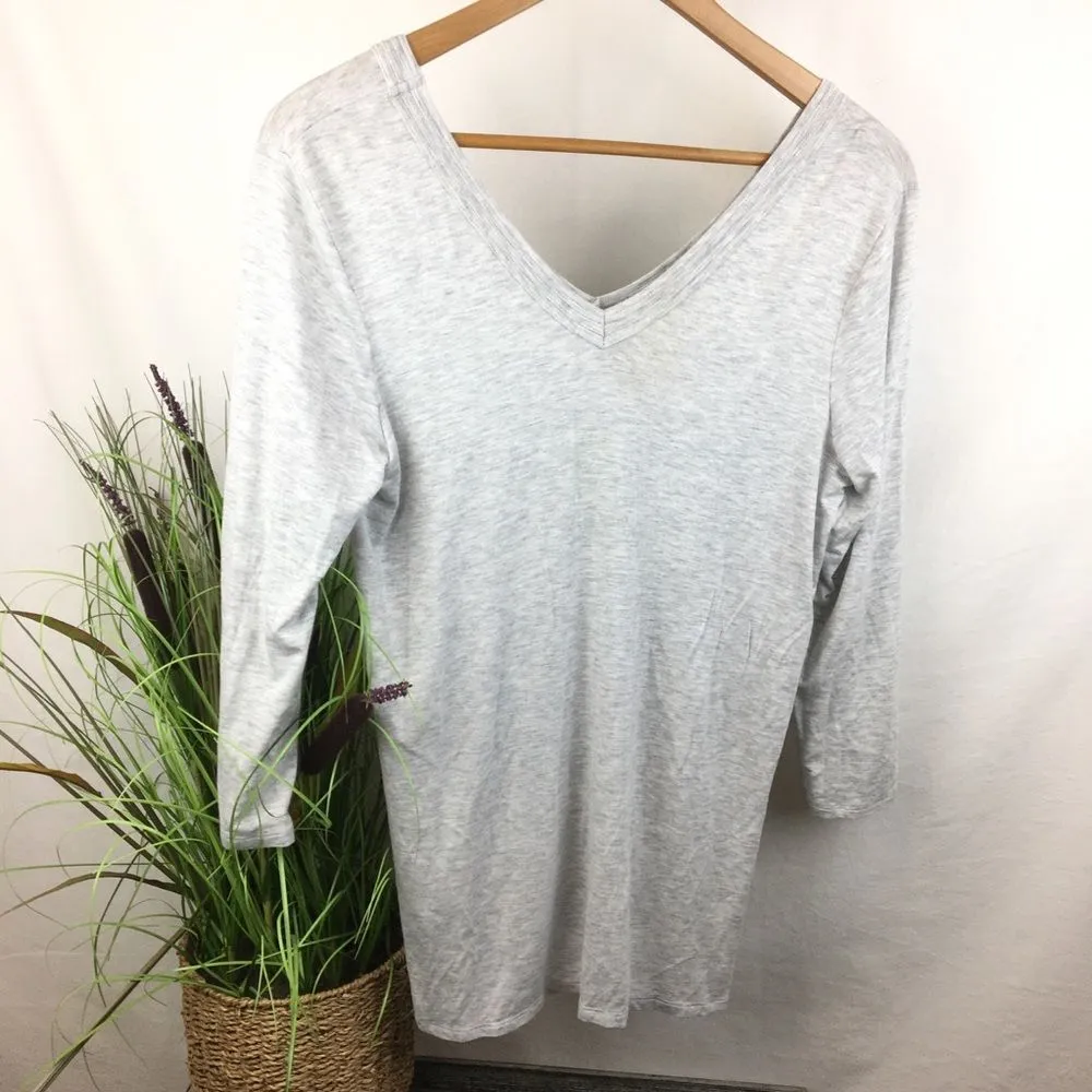 Bordeaux Gray Soft Long Sleeve V Neck 3/4 Sleeve Tee Shirt M NEW - Image 2