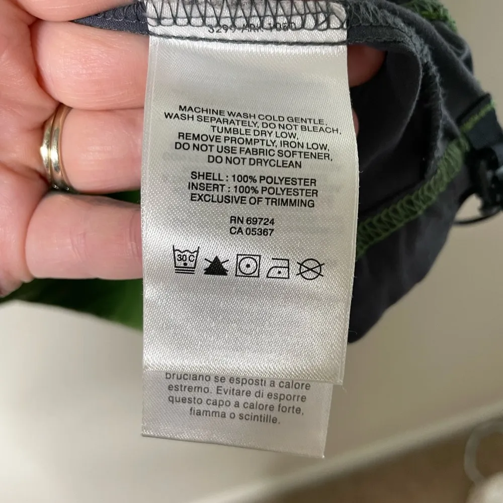 Columbia  Green/Grey Windbreaker Medium - Image 4