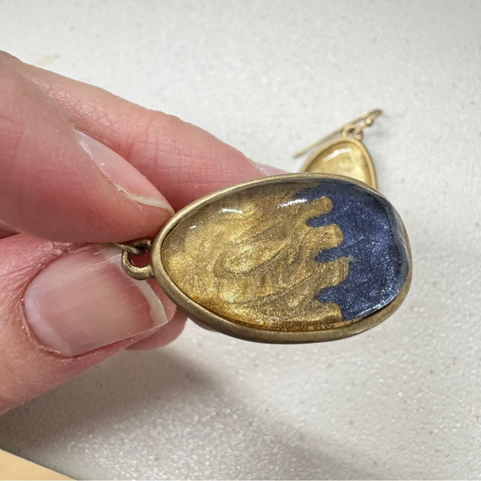 Blue Gold Sparkle Art Glass Gold Tone Tear Drop Earrings Women’s Jewelry - Image 4