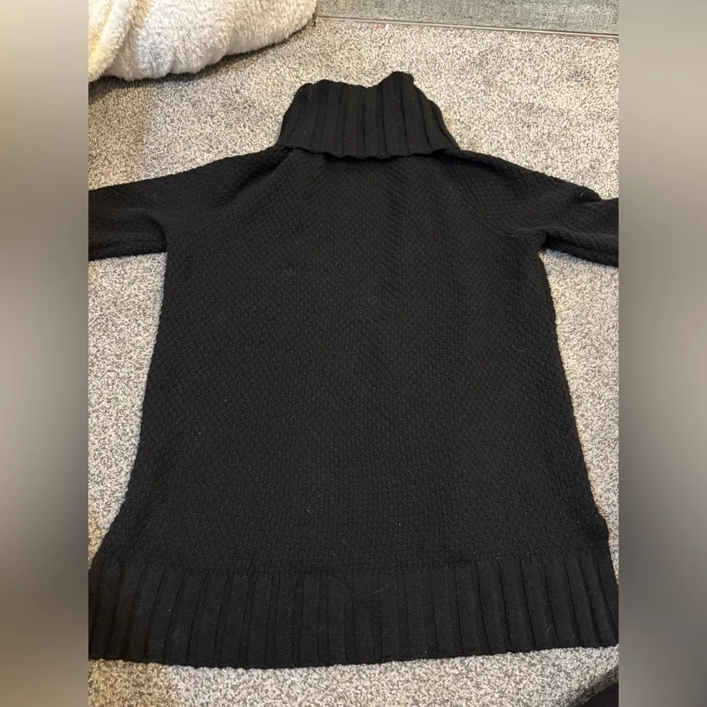 Patagonia  Turtle Neck Sweater - Image 3