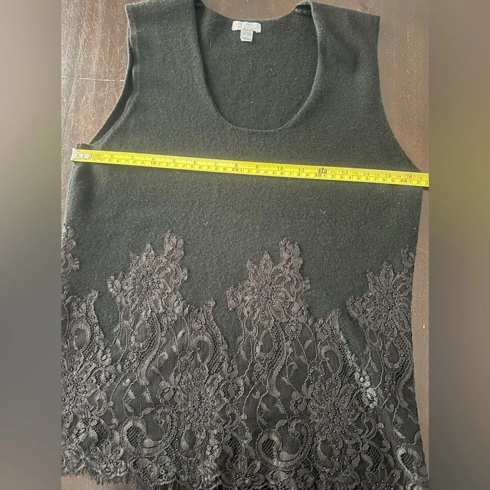 Ann Taylor Black Cashmere Beaded Women's vneck sleeveless sweater sz small - Image 5