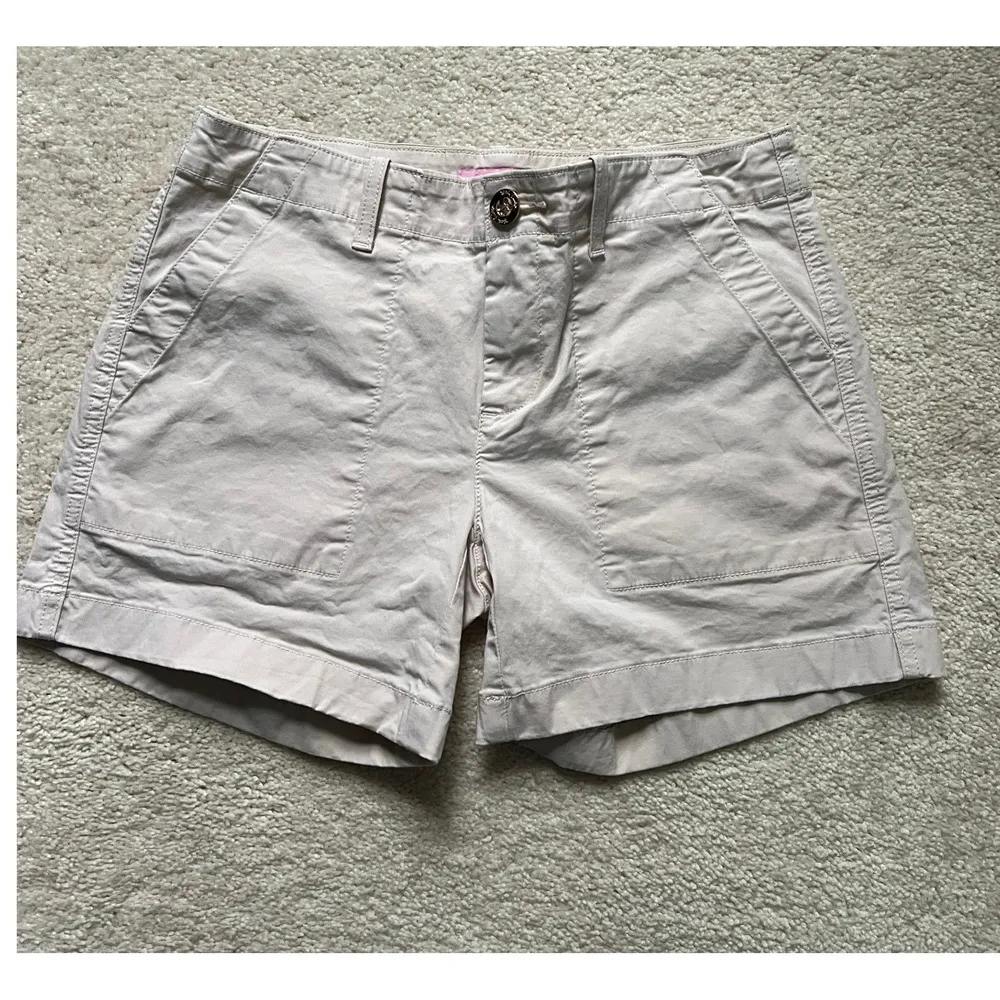 Lilly Pulitzer Khaki Shorts Utility Pockets Casual Everyday Wear Size 2 - Image 2