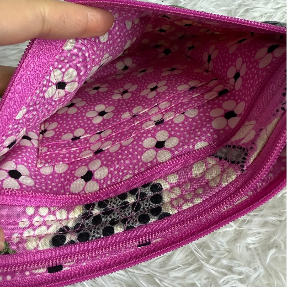 Vera Bradley Flap Shoulder Bag Quilted Pink Green Black White Floral Crossbody - Image 6