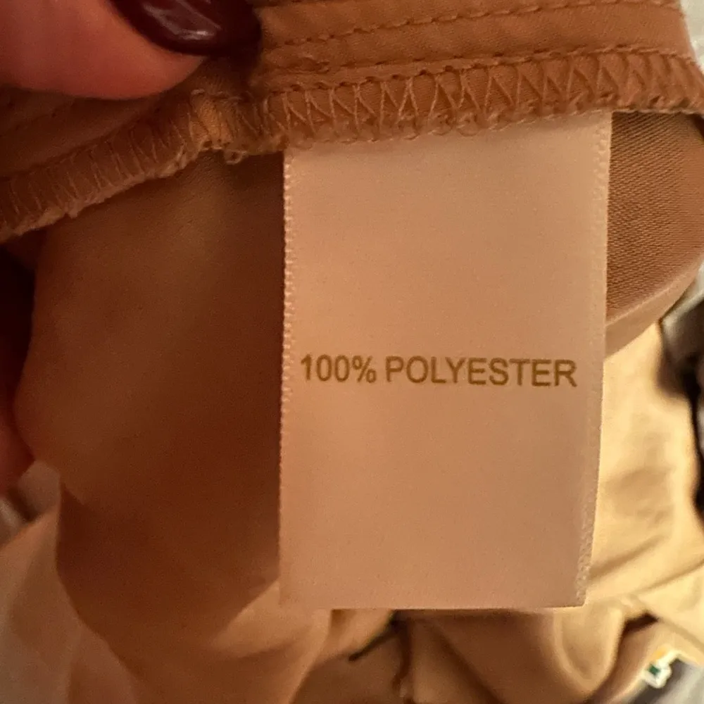 House of Harlow 1960 Camel Satin 2 Piece Matching Top & Bottom Pant Set - Image 12