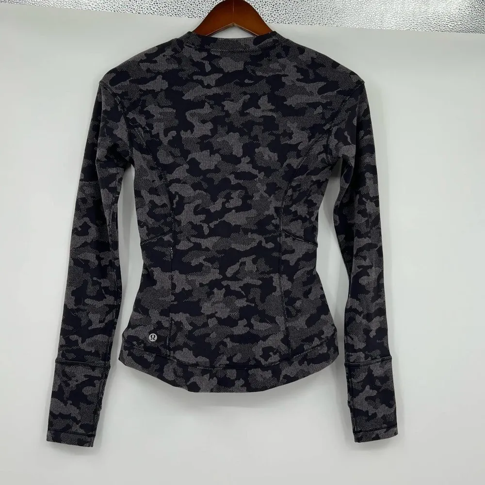 Lululemon Athletica Close To Crossing Rulu Heritage Camo Long Sleeve Top size 4 - Image 3