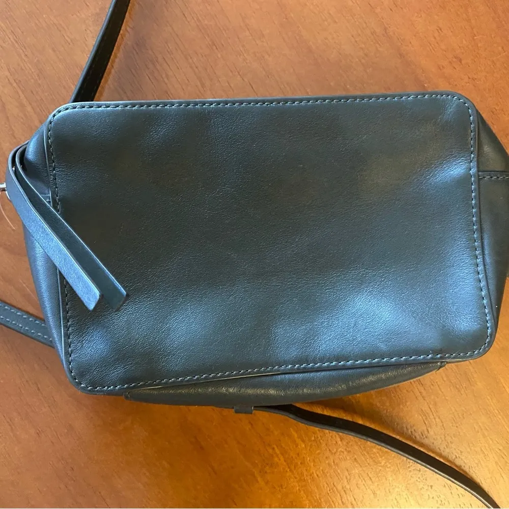 Camera Crossbody Leather Bag/ Purse - Image 3