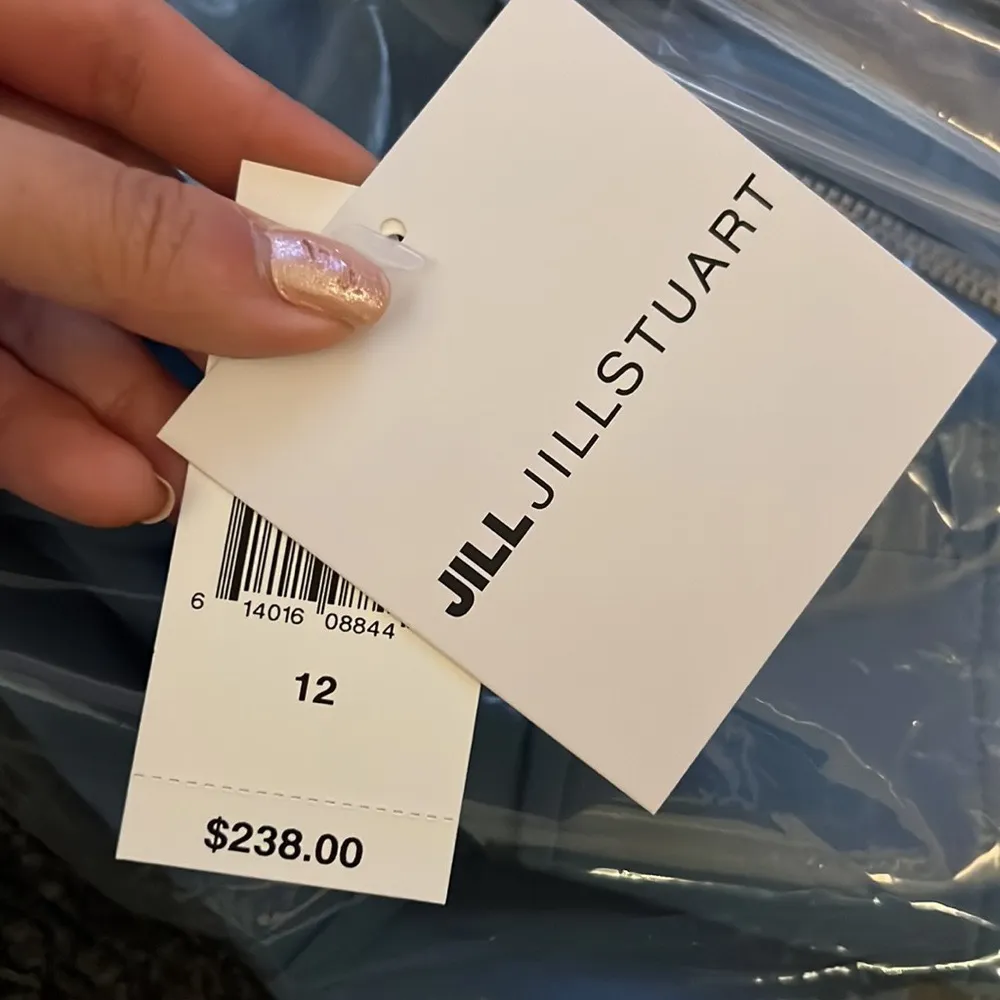 Jill Jill Stuart Square neck Zip front crop top - Image 7