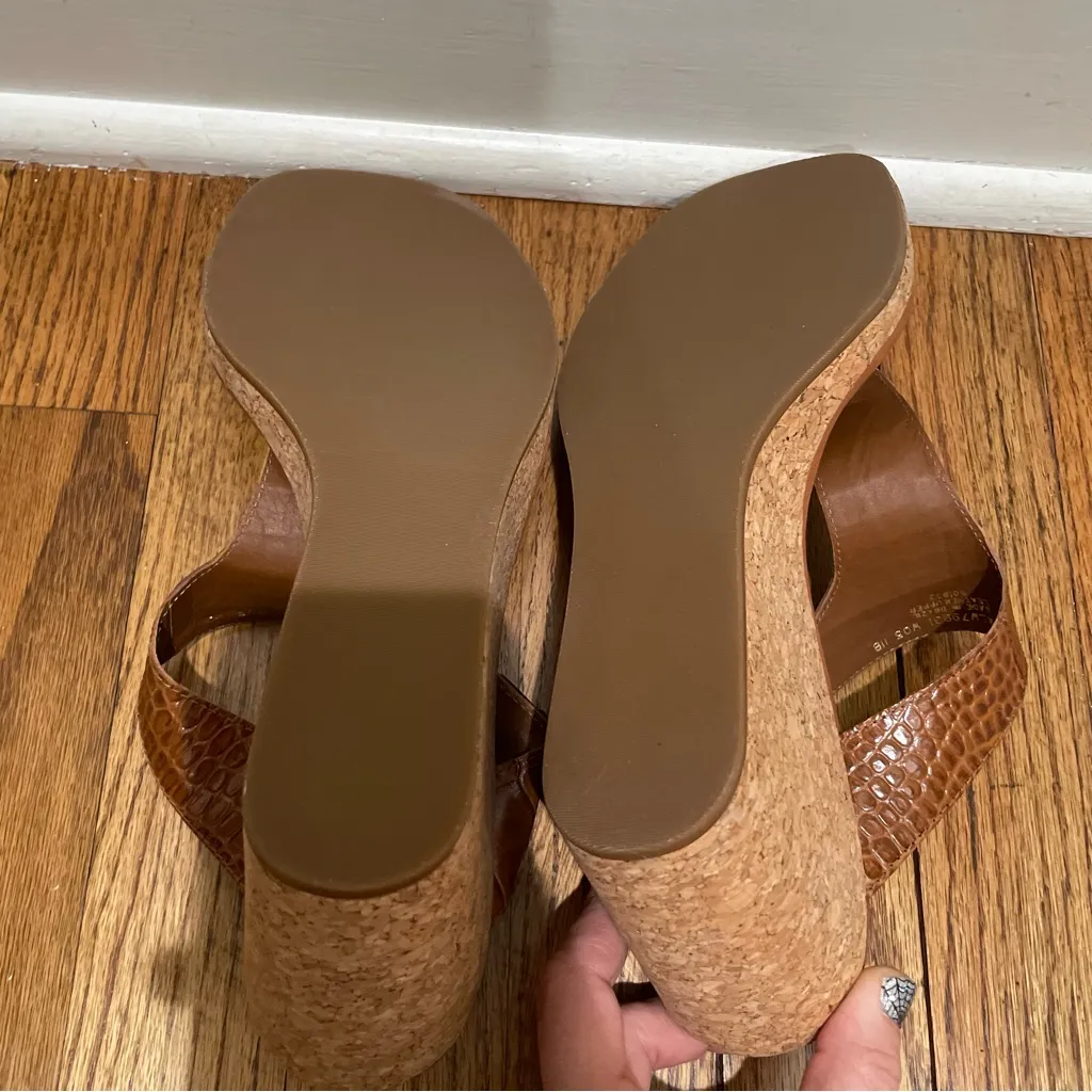 Lauren Ralph Lauren Ayva Polo Tan Embossed Croc Wedge Sandals Womens Size 11 - Image 9