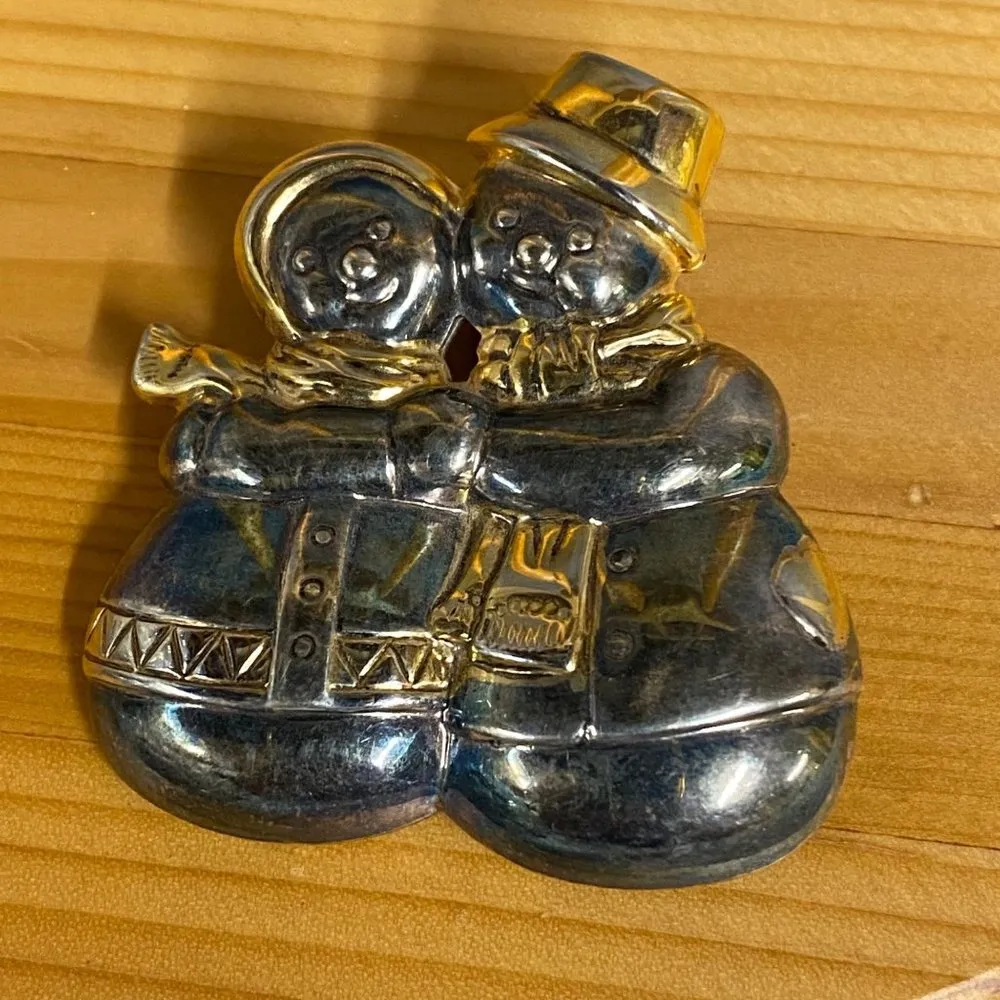 Best Hugging Snowman Snowwoman Pair Pin Brooch Pendant Winter Christmas Holiday Silver - Image 2