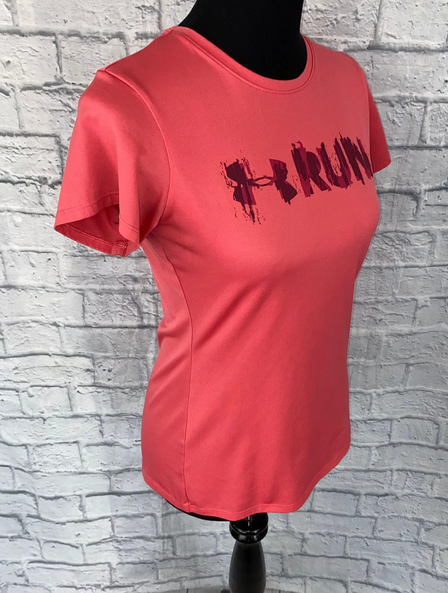 Under Armour run semi fitted heat gear dri fit Crewneck shirt women sz XS - Image 4