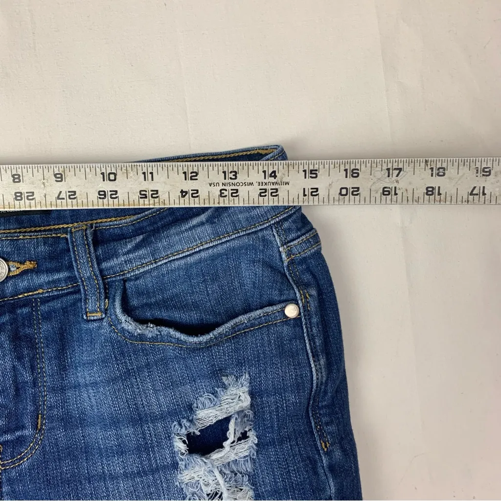 Judy Blue Women's medium denim Blue shorts distressed ruffle coastal cowgirl - Image 3