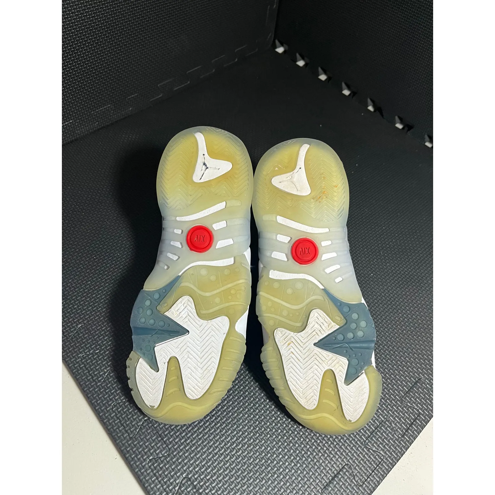 Nike air jordan jumpman two trey shoes GS‎ 5.5Y Youth DQ8431-102 Women 7 - Image 5