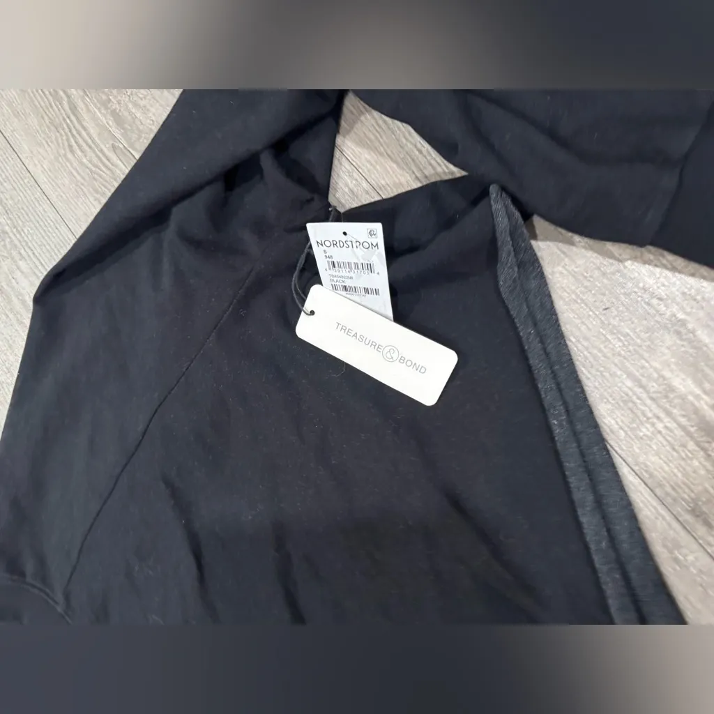 Treasure & Bond Black Cropped Sweatshirt - Image 8