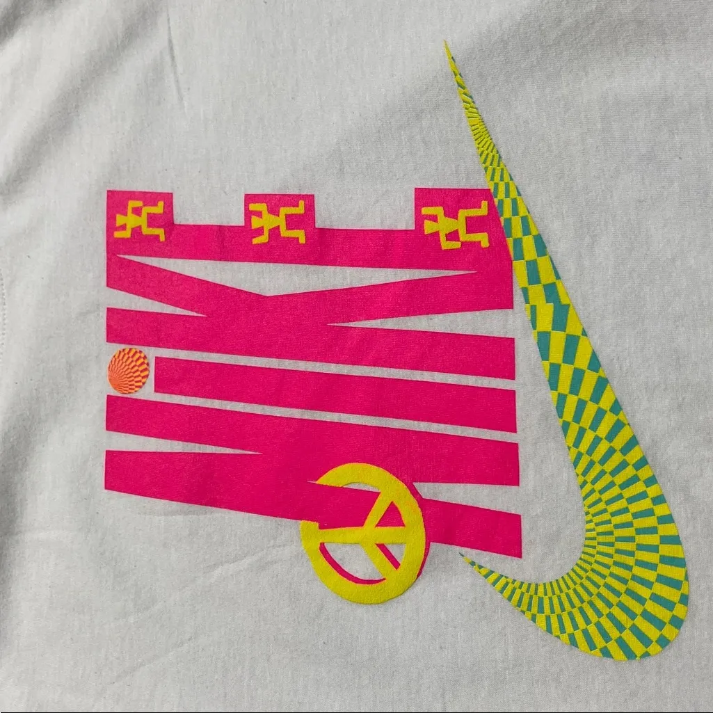 Nike “The Nike Tee” 100% Cotton T-Shirt with colorful psychedelic graphic Size L - Image 2