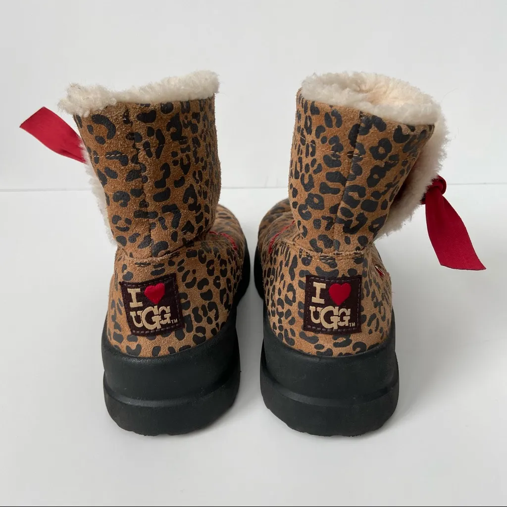UGG Heart Knotty Leopard Print Boots. Size 5. EUC - Image 3