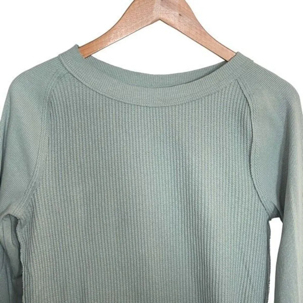 We The Free Thermal Crewneck Thumbhole Top Shirt Jersey Sage Green Size Small NW - Image 2