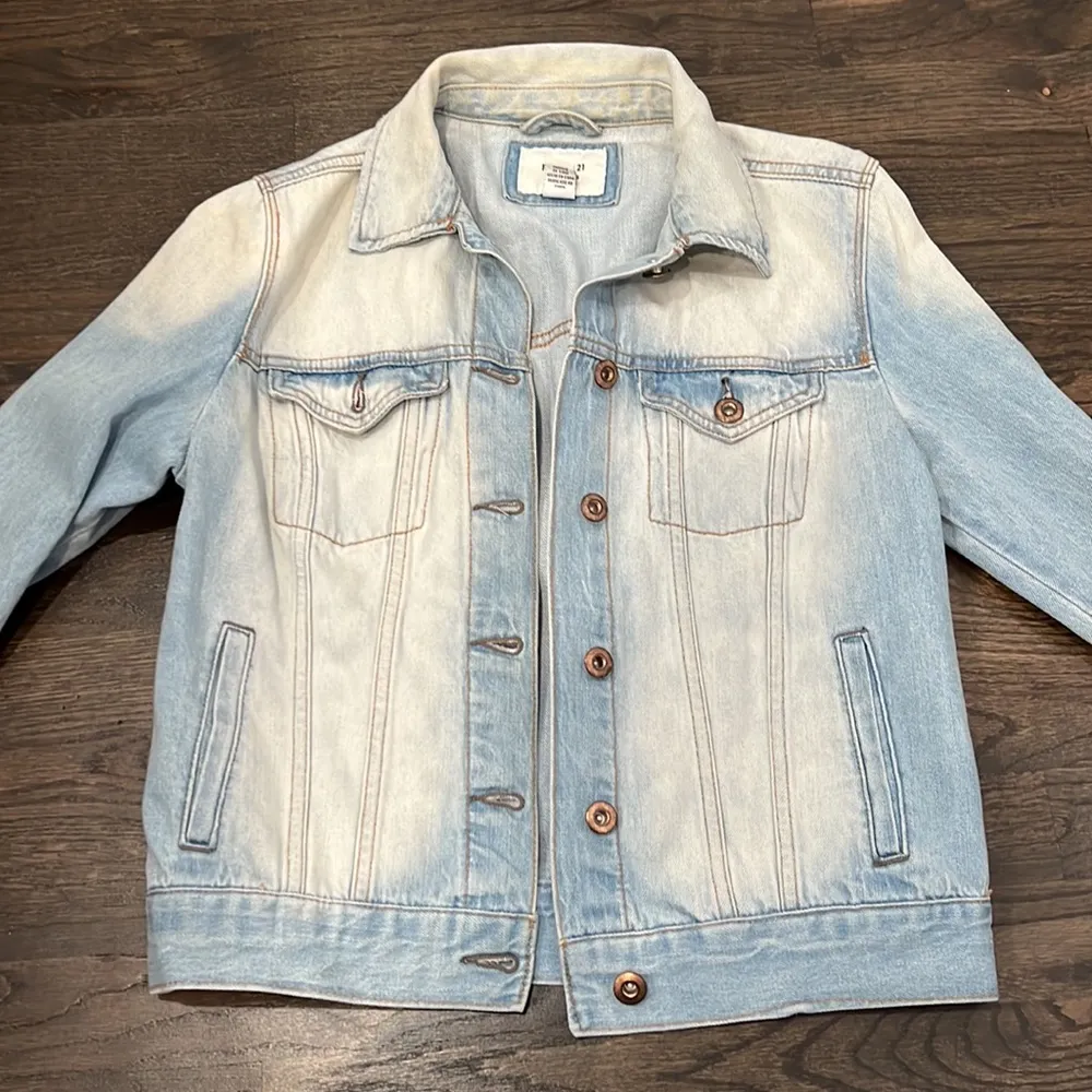 Forever 21 women’s jean jacket - Image 2