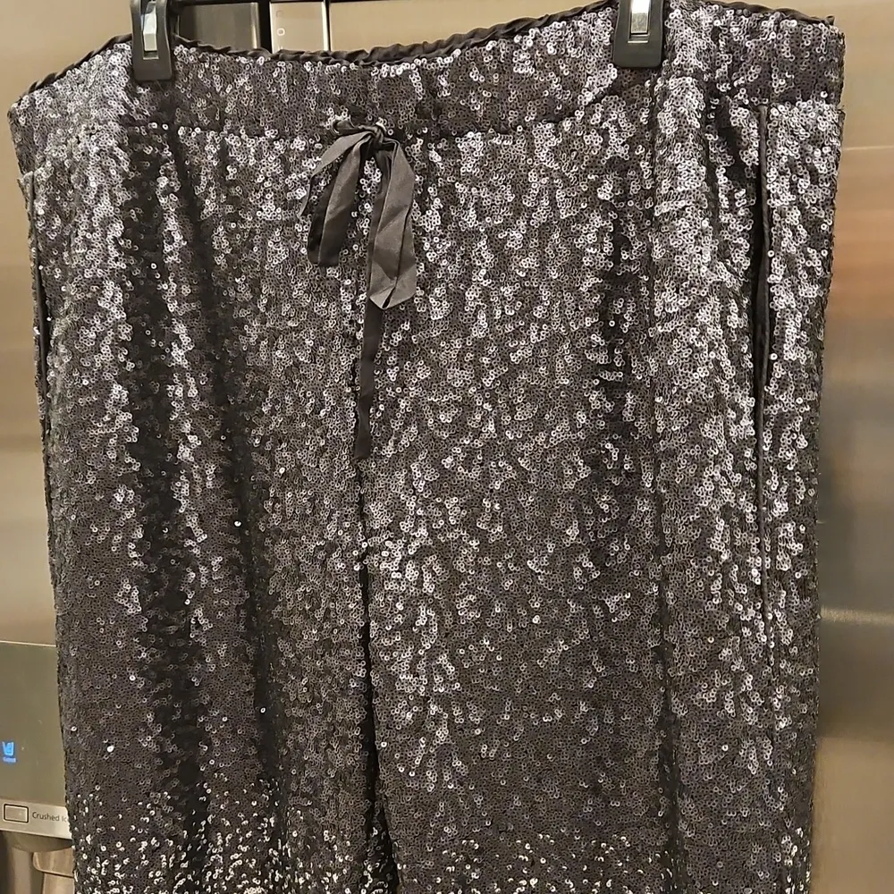 💕JOHNNY WAS💕 Sequin Black Simona Jogger Pants Ombre Black Silver Sequin XL NWT - Image 12